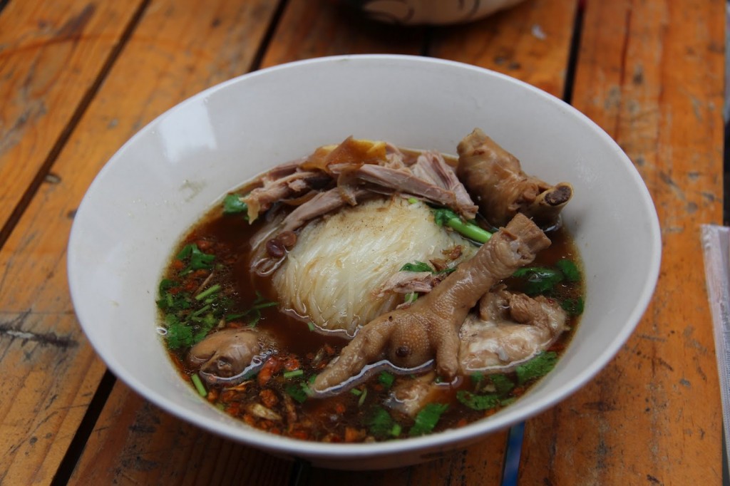 chicken feet soup – The Inquisitive Eater